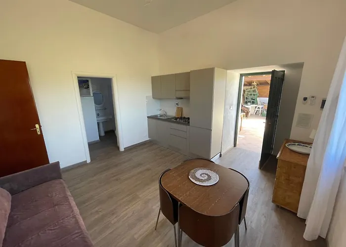 Apartment In Calamoni