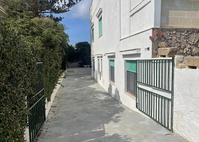 In Calamoni * Favignana