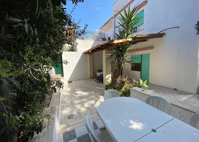 Apartment In Calamoni *